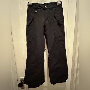 Roxy boys 7/8 ski pant. Great condition, worn skiing once. Black.